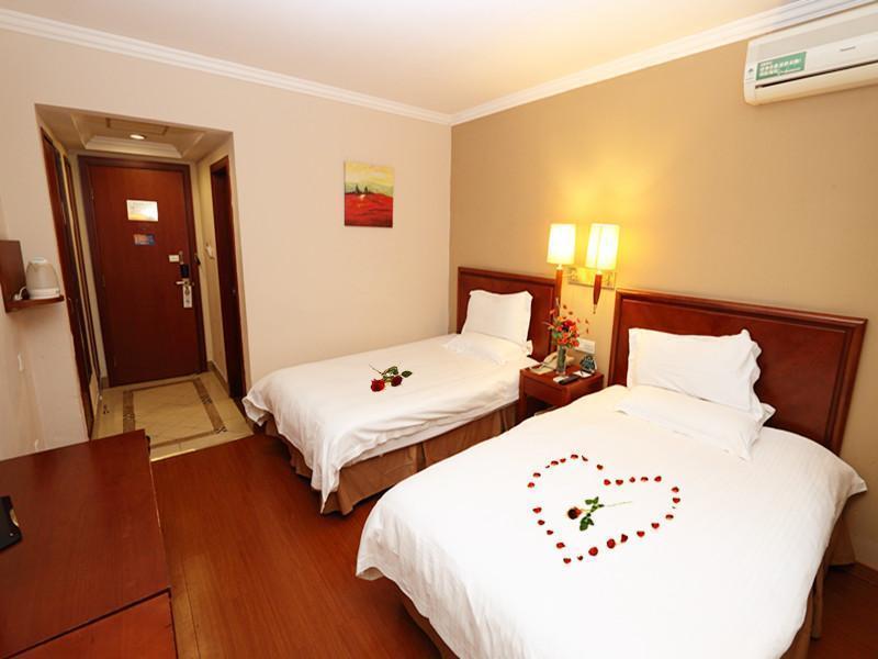 Greentree Inn Shanghai Zhongshan Hutai Hotel Exterior photo