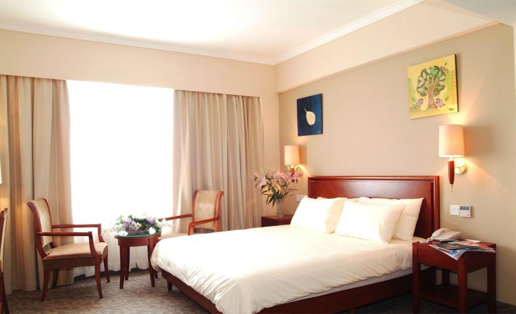 Greentree Inn Shanghai Zhongshan Hutai Hotel Exterior photo